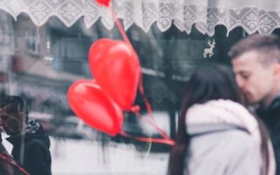 How to have a financially savvy Valentine’s Day